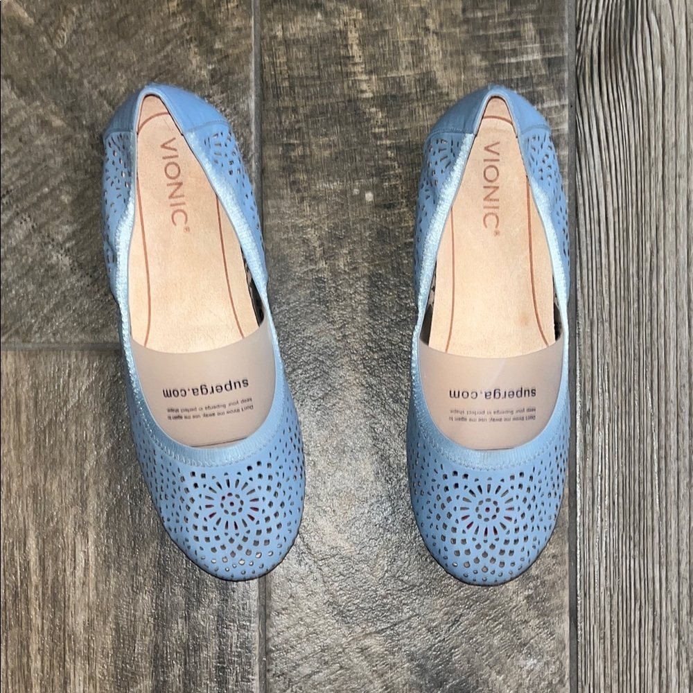 Vionic Women's Sky Blue Laser-Cut Loafers